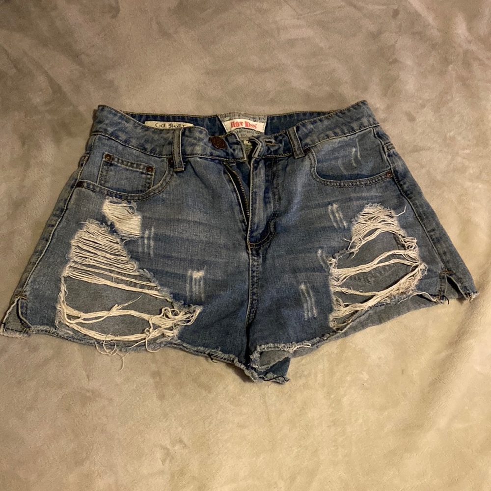 Size 7 hot kiss shorts
